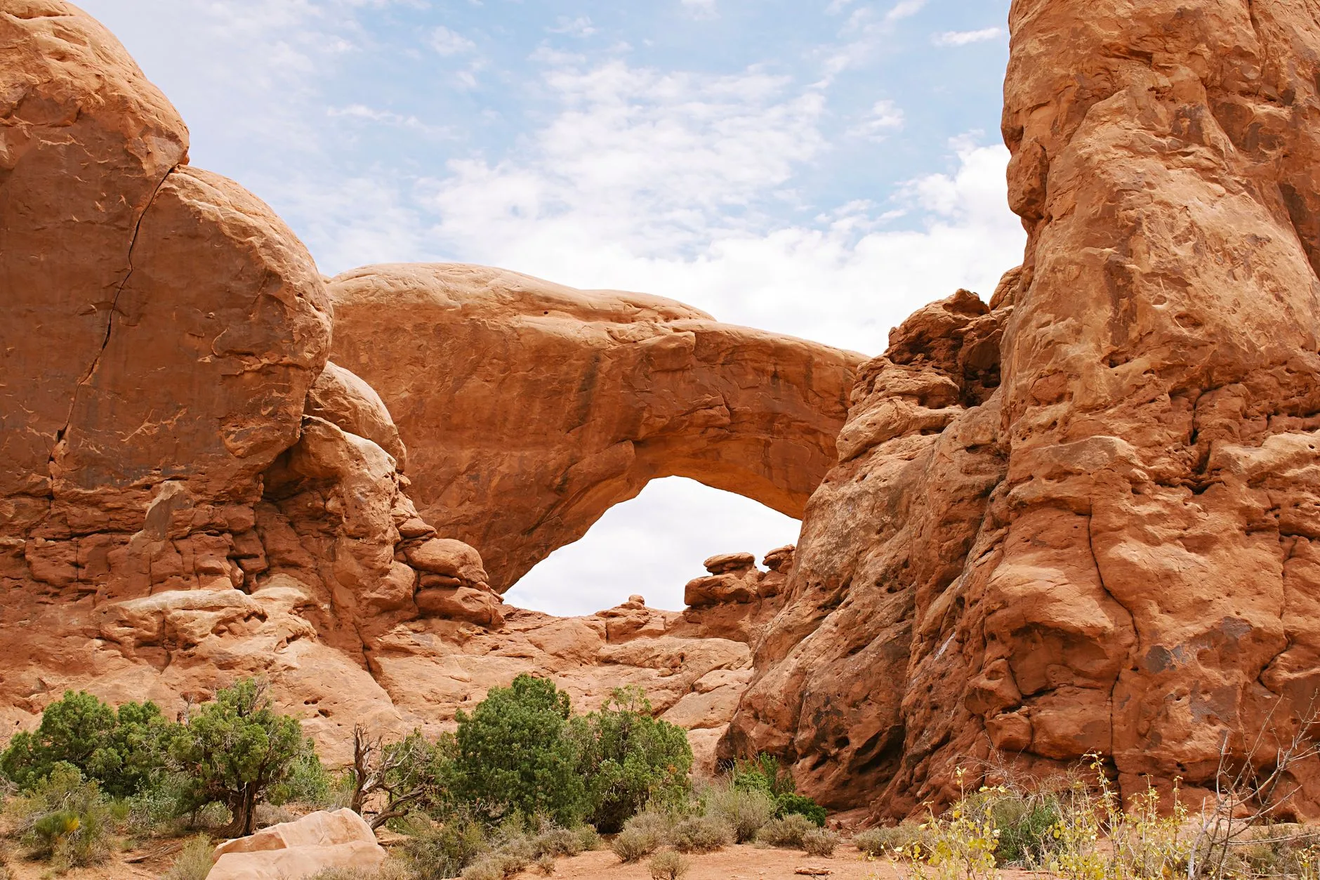 Arche de grès rouge dans Arches National Park en Utah